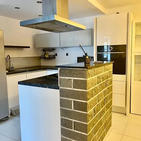 Summer House With Terrace And Private Parking Holiday home Koper
