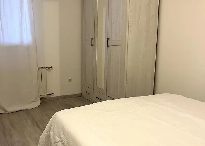 Summer House With Terrace And Free Private Parking *