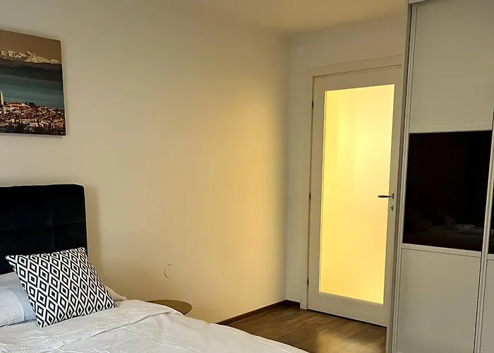 Summer House With Terrace And Free Private Parking 펜션