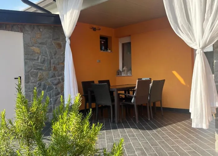 펜션 Summer House With Terrace And Free Private Parking 코페르